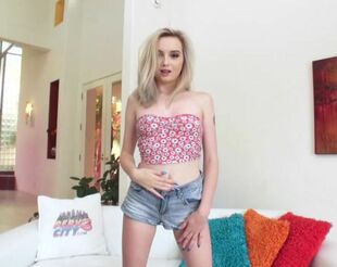 Lexi Lore is a fleshy blondie damsel who luvs to paw her